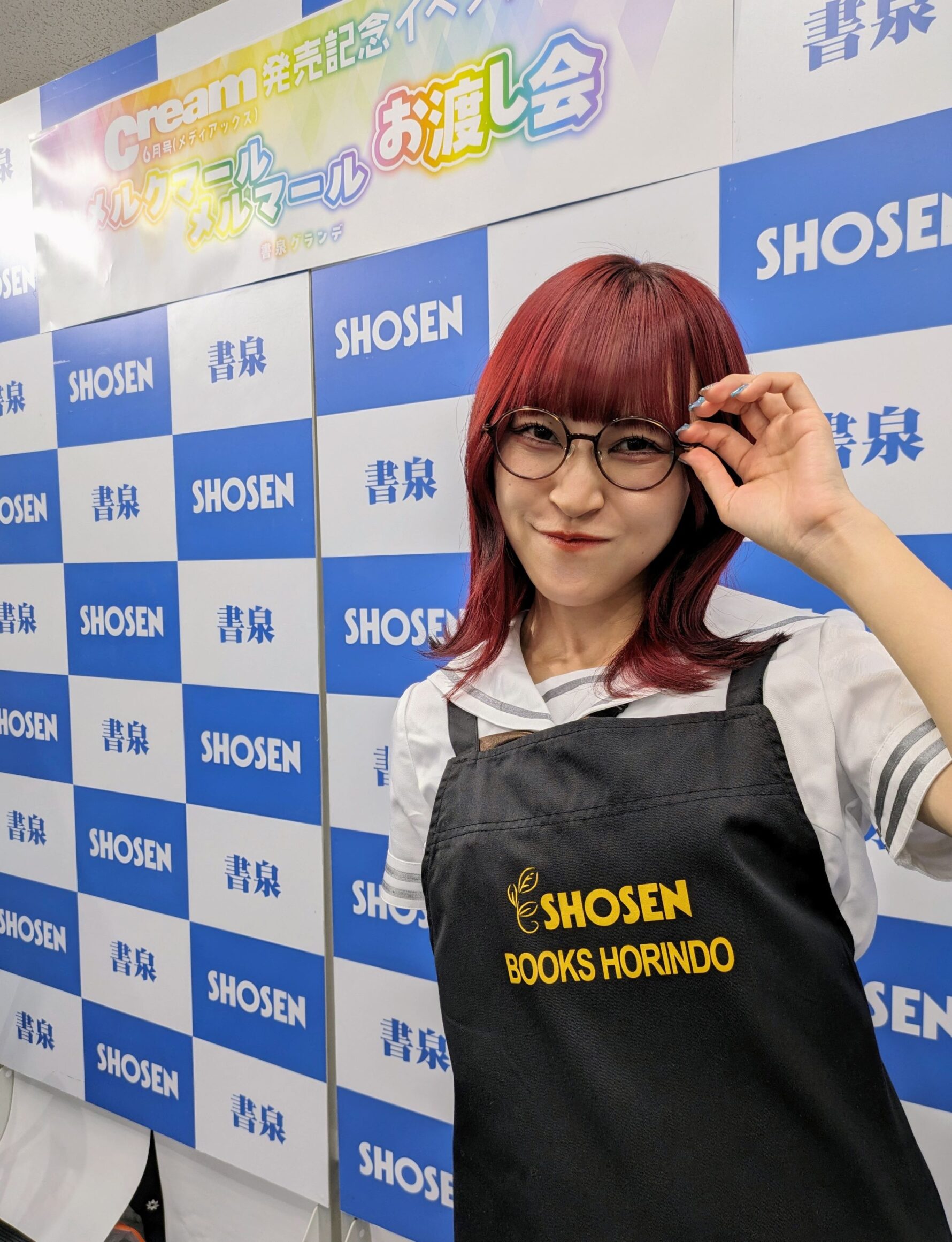 どんな期待にも応えてくれる、それが俺たちの桃子(エプロン誘ったら着てくれました)