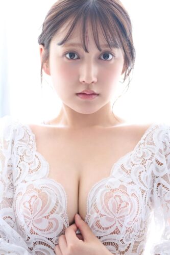 鈴木くるみ１ｓｔ写真集 発売記念イベント【予約特典会】