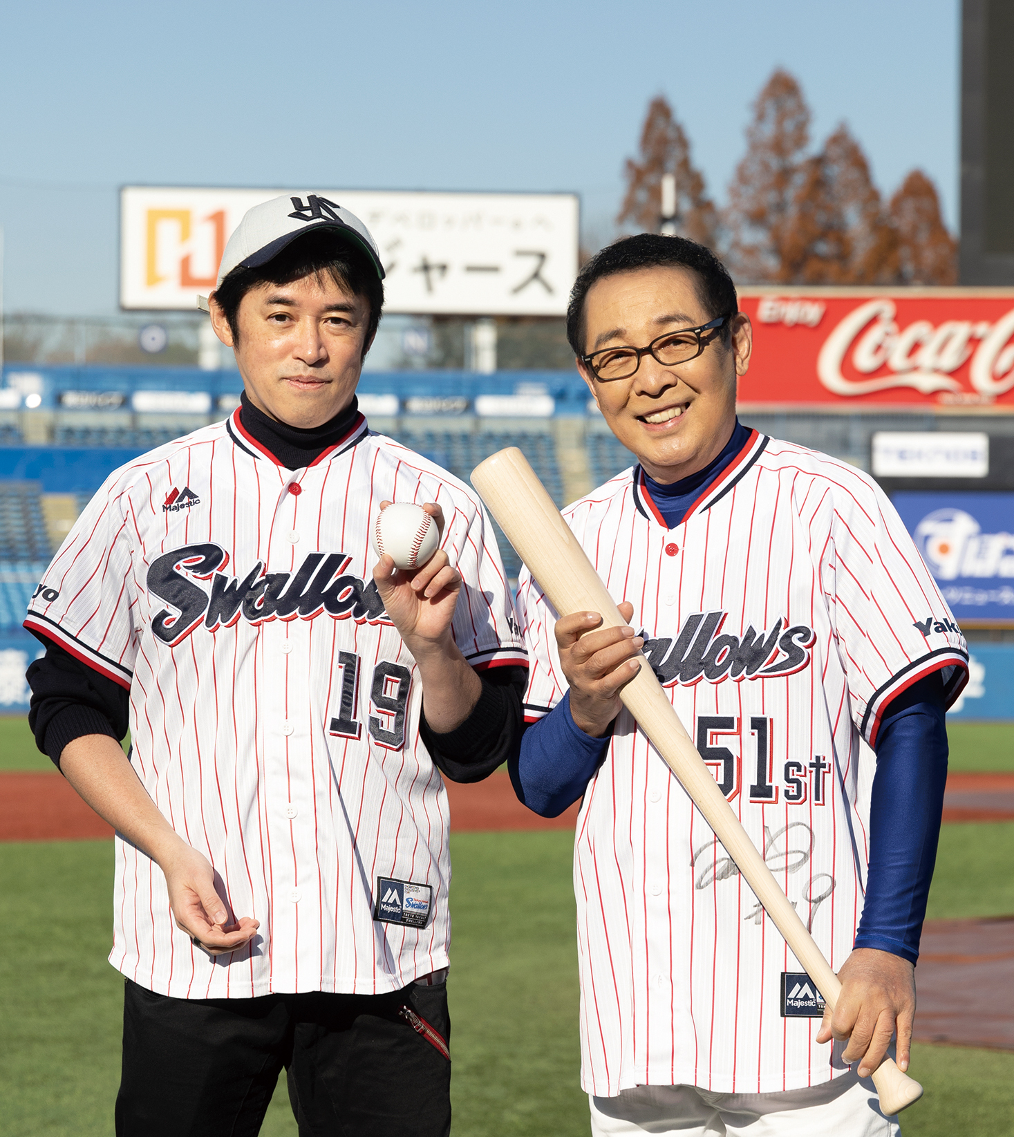 <長谷川晶一さん(画像左)>